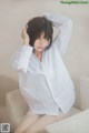 Coser @ 桜 桃 喵 Vol.072: 白 衬衫 散发 (49 photos)